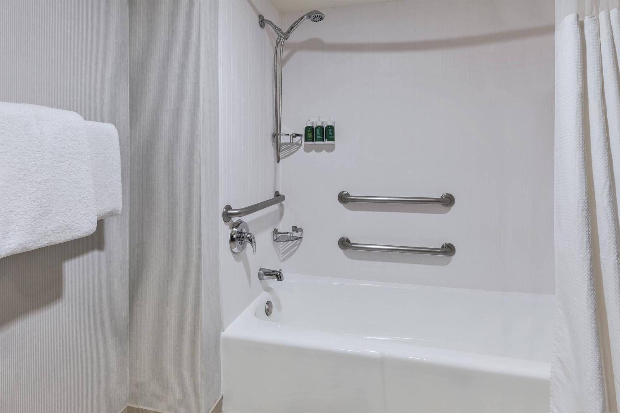 คอร์ตยาร์ด เซคอคัส เมดโดว์แลนด์ Hotel ซีคอคัส ภายนอก รูปภาพ