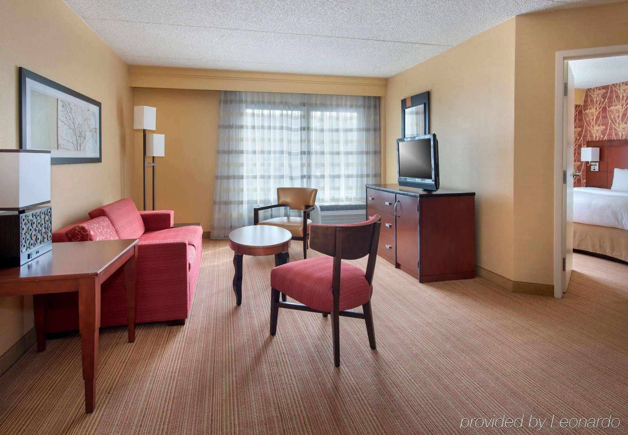 คอร์ตยาร์ด เซคอคัส เมดโดว์แลนด์ Hotel ซีคอคัส ภายนอก รูปภาพ
