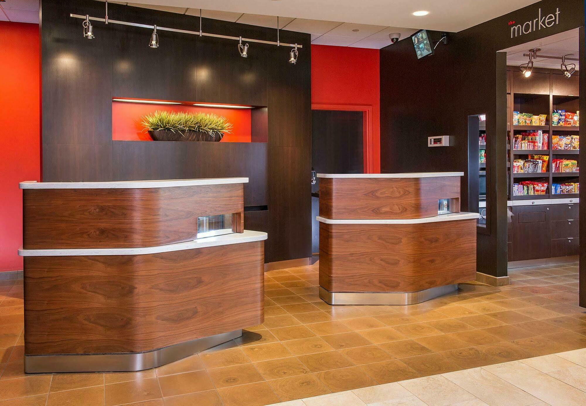 คอร์ตยาร์ด เซคอคัส เมดโดว์แลนด์ Hotel ซีคอคัส ภายนอก รูปภาพ